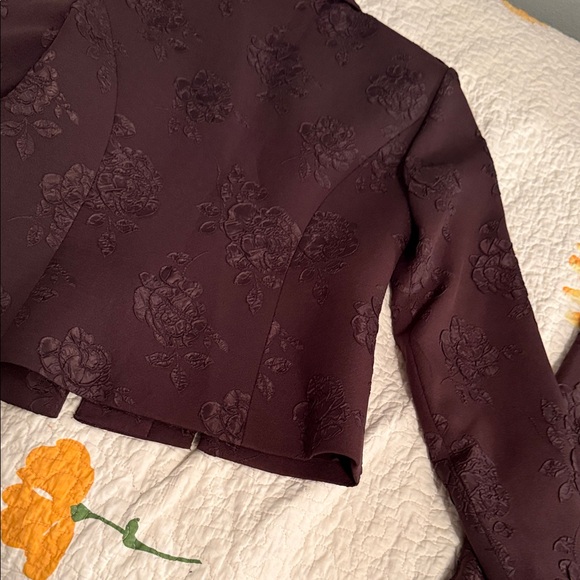 Spenser Jeremy Embossed Floral Two-Piece Jacket & Skirt - Deep Wine - Picture 7 of 9